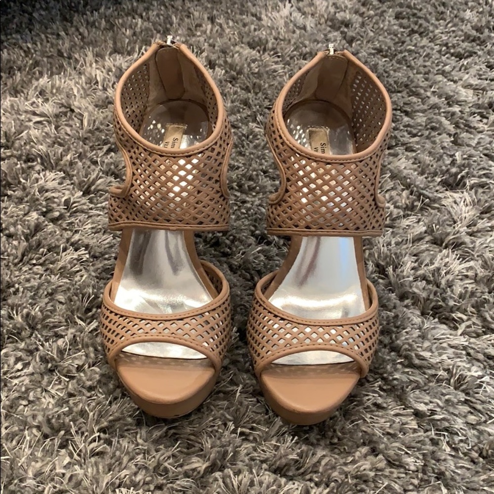 Vera Wang Heels